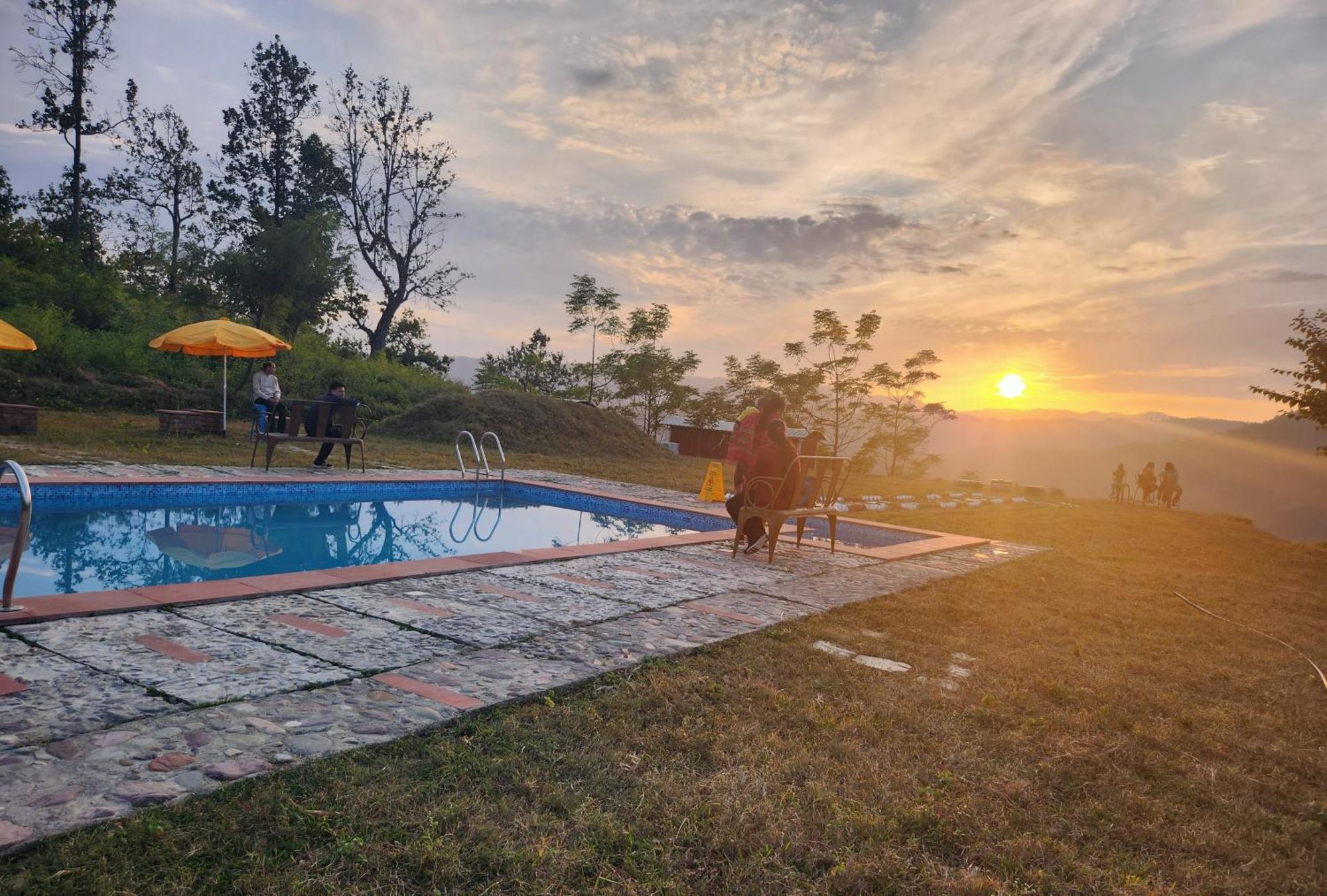 Lahermitage Resort Lansdowne Luaran gambar