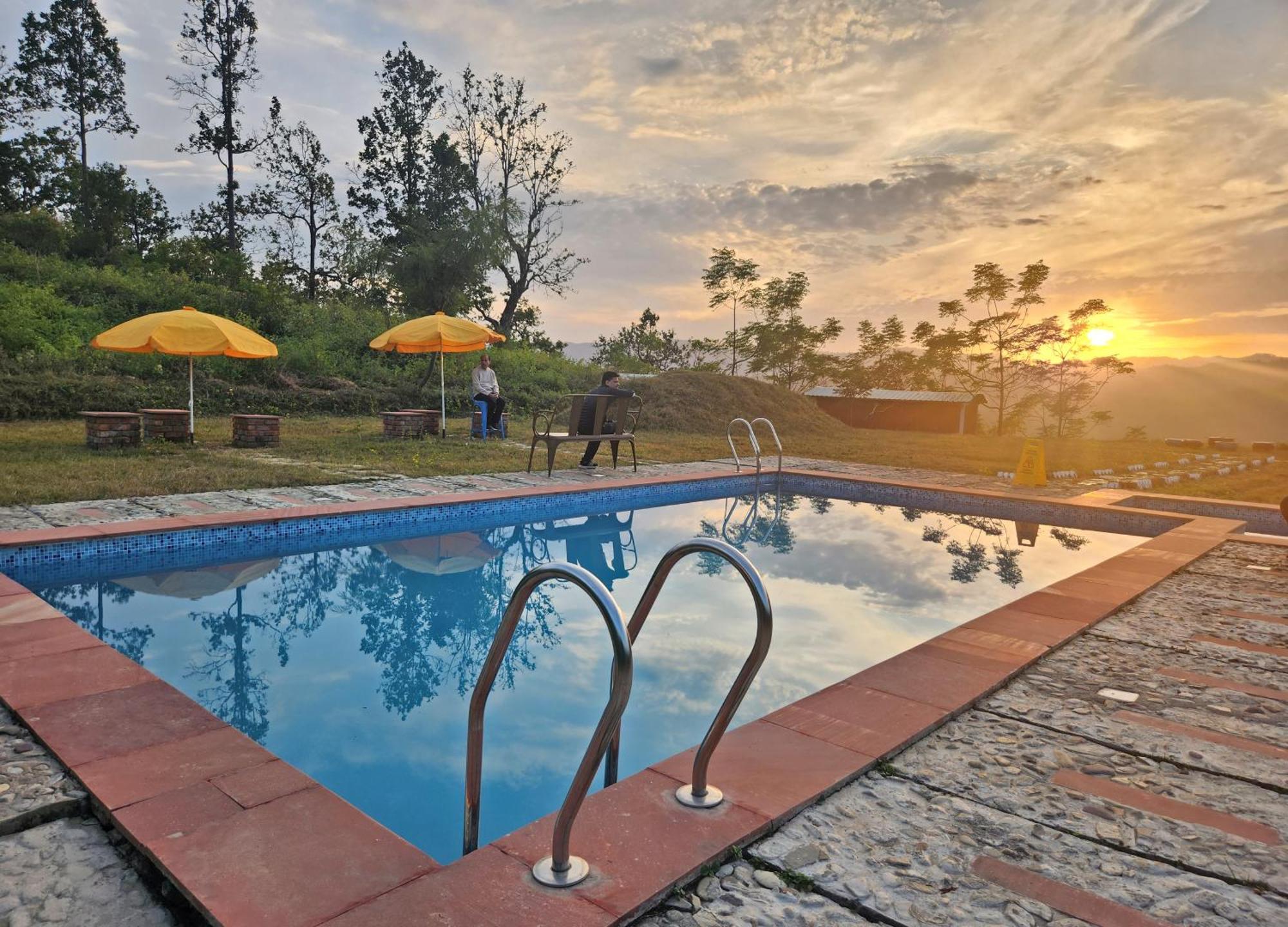 Lahermitage Resort Lansdowne Luaran gambar